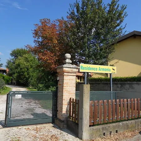 Lägenhetshotell Armonia 3*