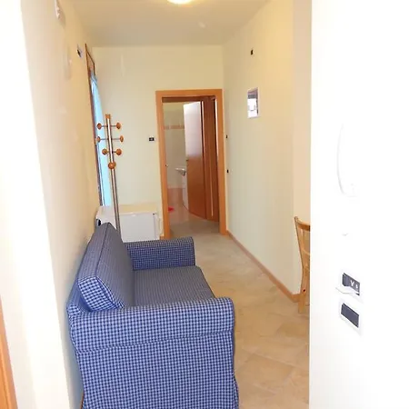 Lägenhetshotell Armonia 3*